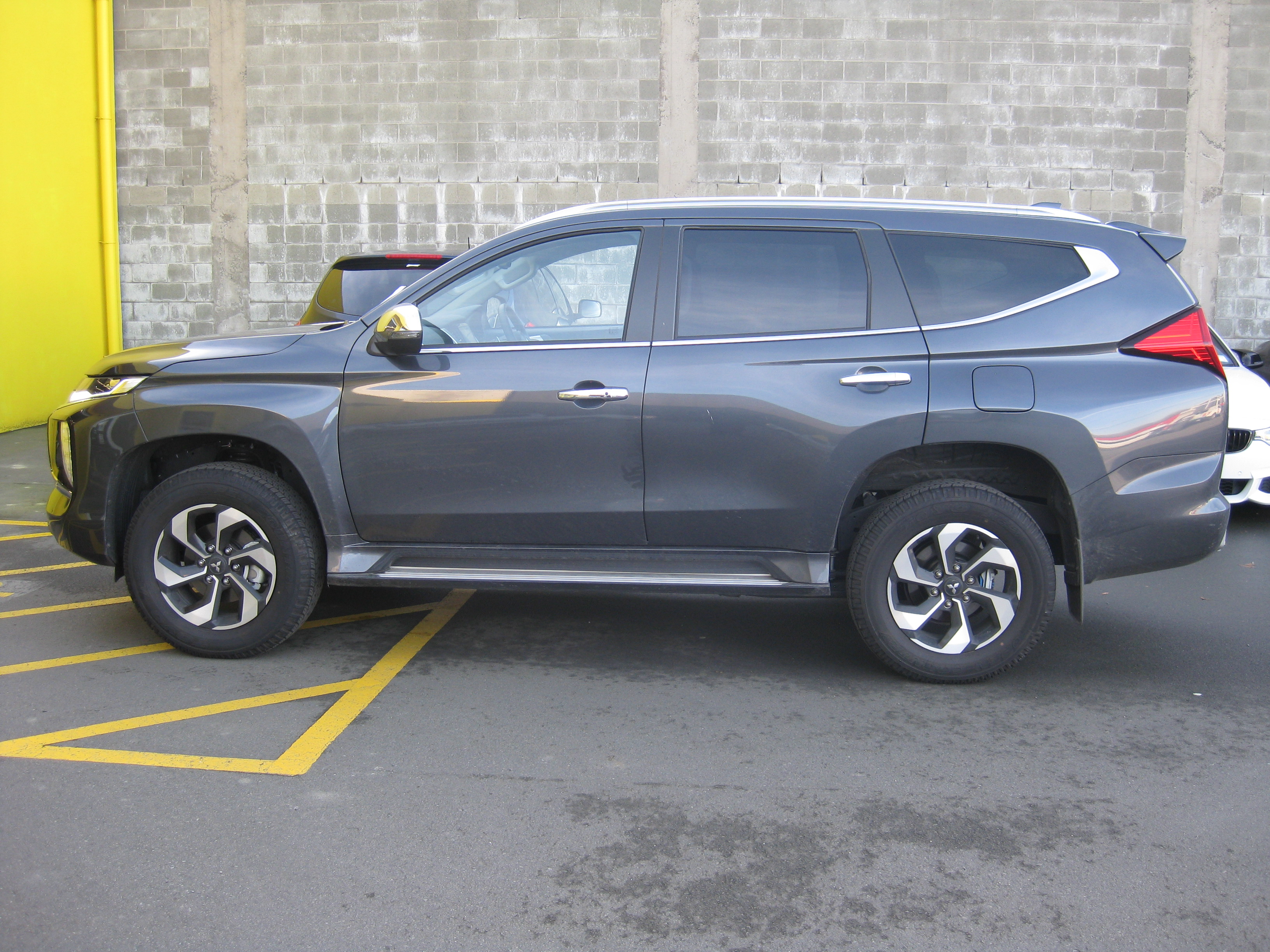 MITSUBISHI PAJERO SPORT STATIONWAGON 2025-CURRENT